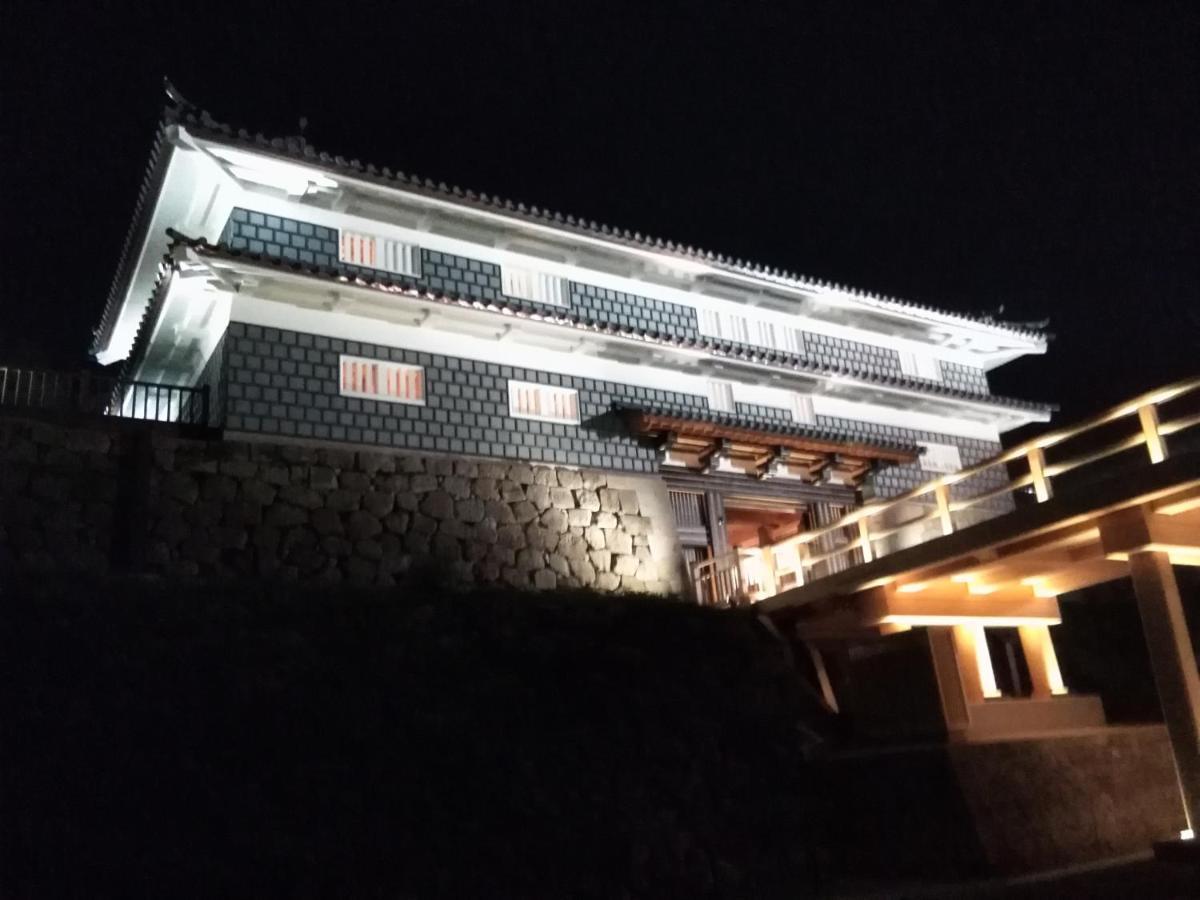 Town Hotel 41 Kanazawa Buitenkant foto